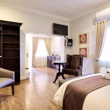 Postmasburg D Olive Rose Boutique Hotel Bagian luar foto