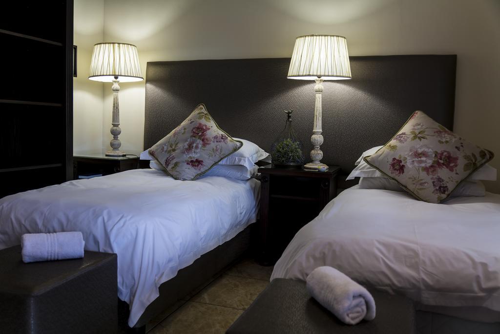 Postmasburg D Olive Rose Boutique Hotel Bagian luar foto