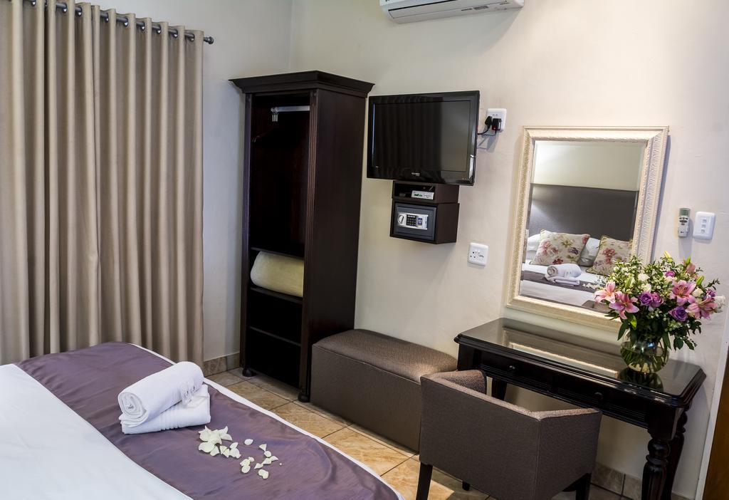 Postmasburg D Olive Rose Boutique Hotel Bagian luar foto