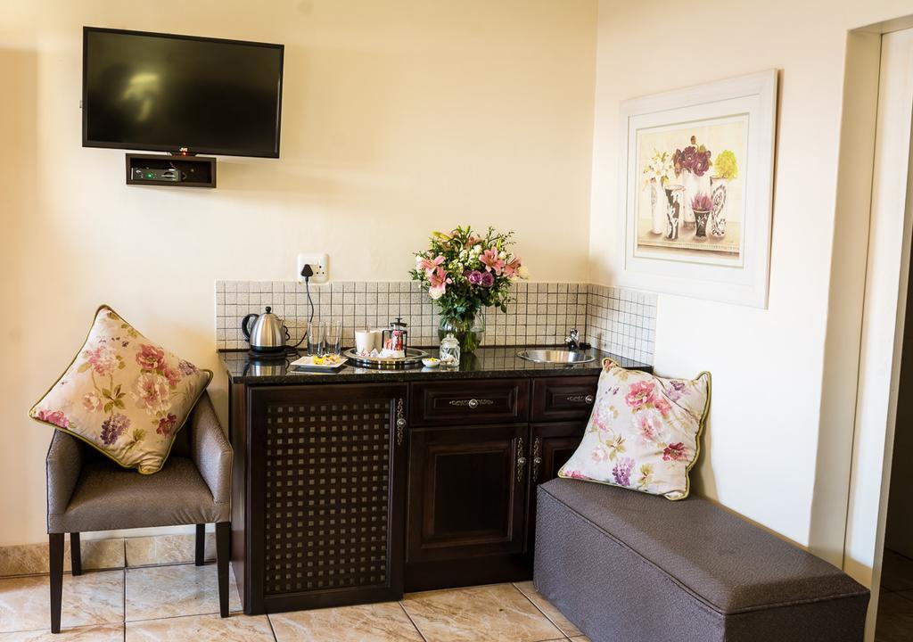 Postmasburg D Olive Rose Boutique Hotel Bagian luar foto