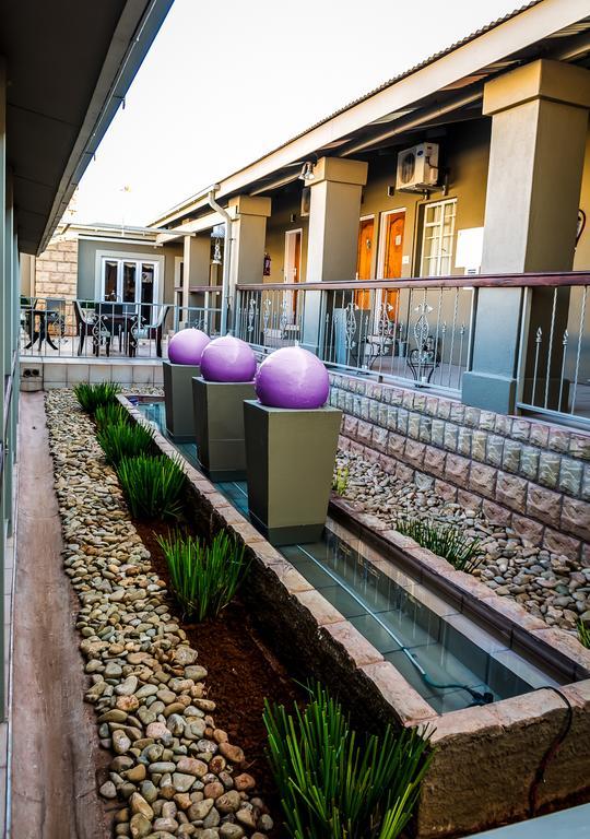 Postmasburg D Olive Rose Boutique Hotel Bagian luar foto